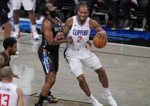 开云体育入口-限制莱昂纳德效果极佳 杜兰特：哈登的防守被低估